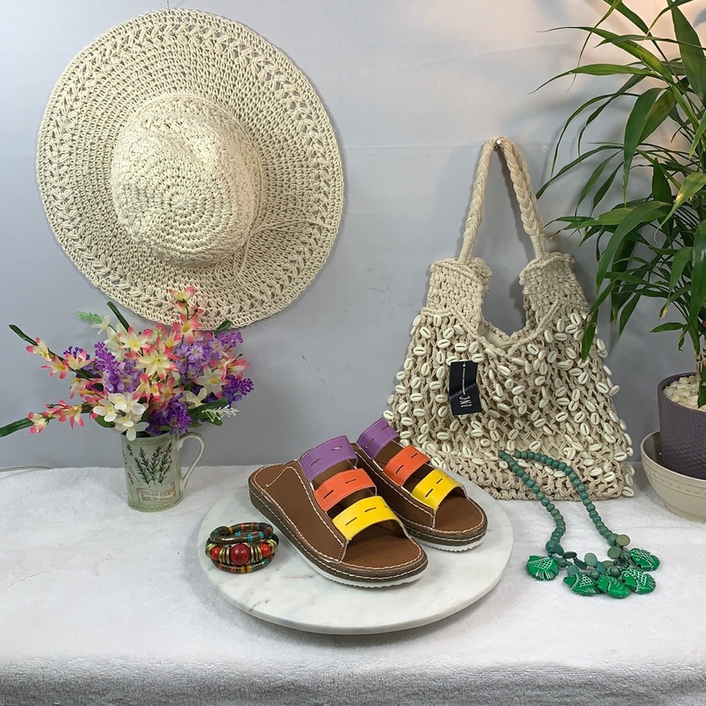 🇺🇸🇺🇸WHITE SZ. 8  ASIAN BEACH SANDALS -NWOT🇺🇸🇺🇸